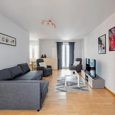 Rentplanet - Koscielna Apartman